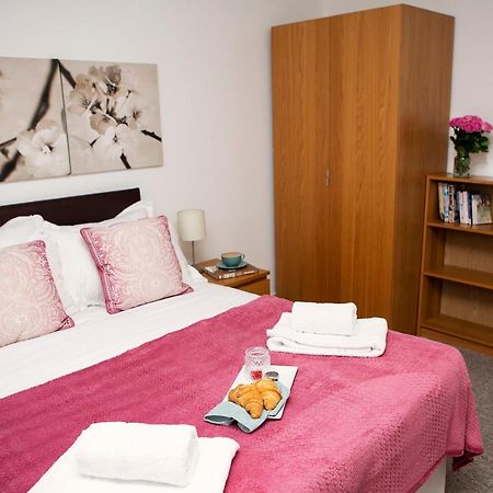 Apt 2, Trafalgar Square 2Nd Floor By Indigo Flats London Eksteriør bilde