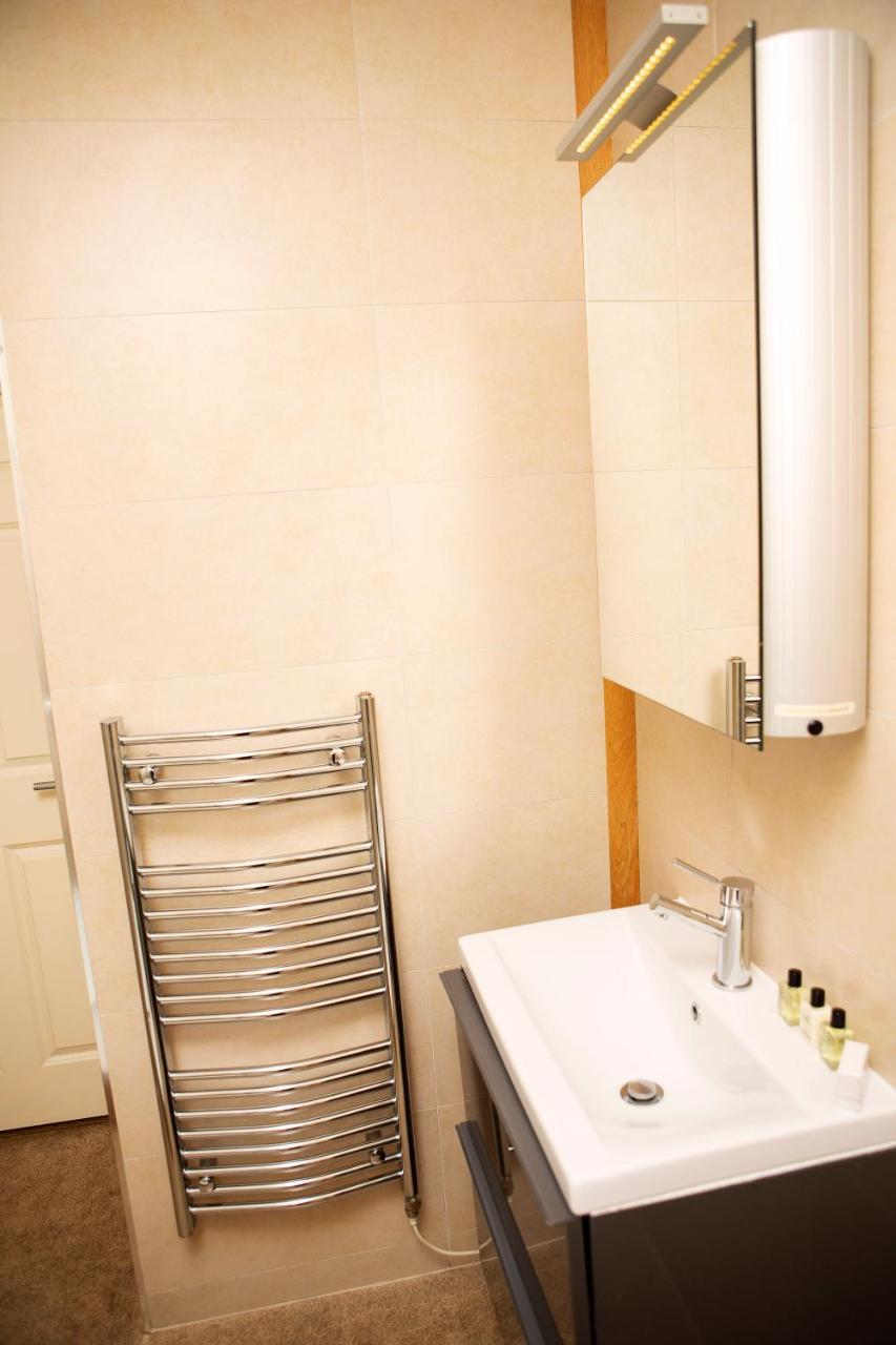 Apt 2, Trafalgar Square 2Nd Floor By Indigo Flats London Eksteriør bilde